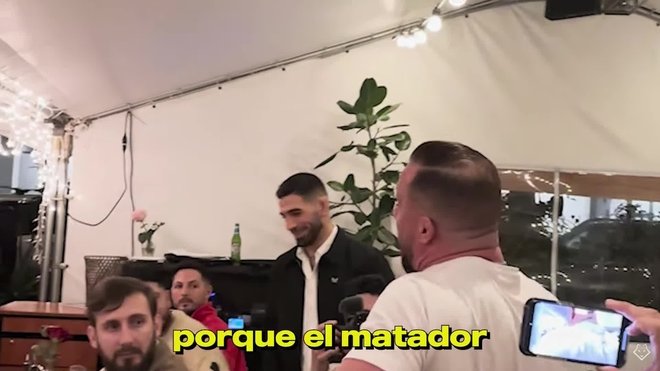 Plex acompa a llia Topuria en su victoria contra Volkanovski, 'estaba dentro' del equipo
