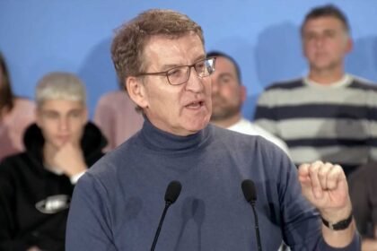 Feijóo advierte que la izquierda quiere "exportar a Galicia el modelo del lío"