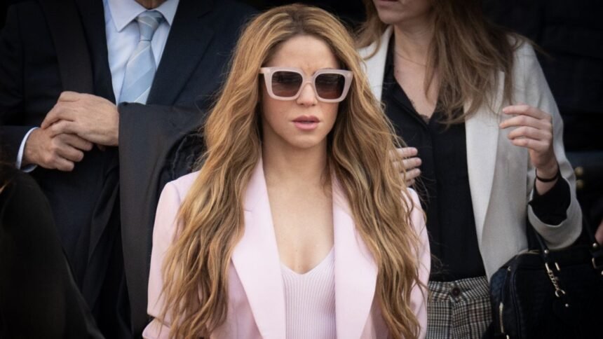 Shakira a su llegada a la Audiencia de Barcelona