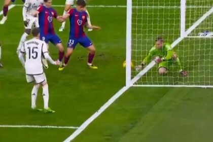 Real Madrid: La tecnología 3D analiza el 'gol fantasma' del Barcelona en el Clásico: el balón no supera la línea de gol