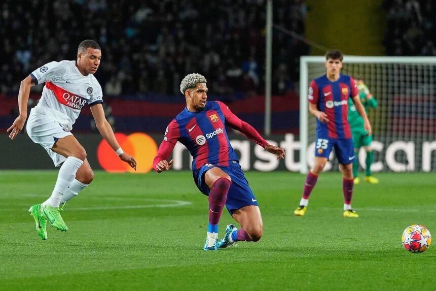 FC Barcelona: Araújo ve la tarjeta roja y manda un mensaje al árbitro