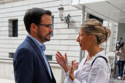 IU exige primarias a Yolanda Díaz al verla estancada en la negociación con sus socios