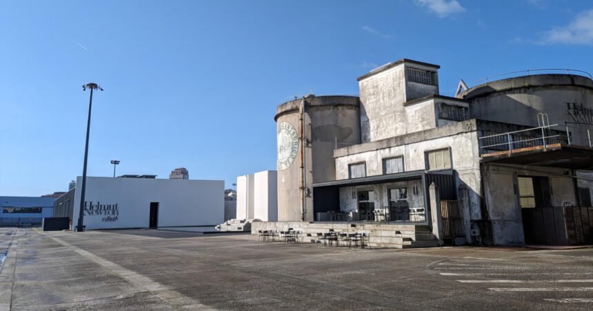 El Puerto de La Coruña aprueba la concesión del proyecto de exposiciones de «renombre» de Marta Ortega