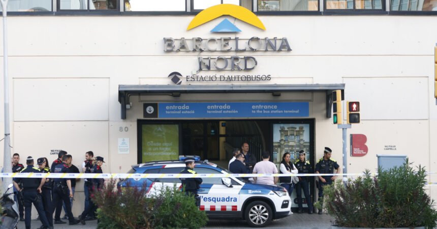La falsa alarma en una estación de Barcelona por una maleta abandonada