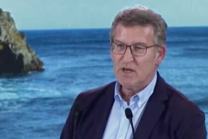 Feijóo advierte en el cierre de campaña del 21A: "Un proceso catalán a la vasca sería un desastre"