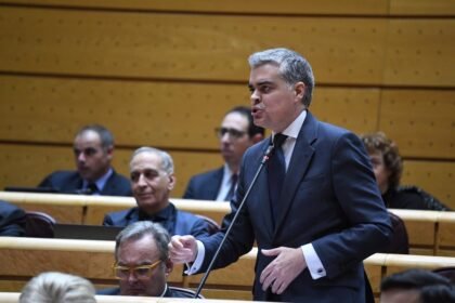 El PP tacha a Rubiales de "sanchista" y Puente les acusa de "montar un numerito cada semana" sobre el caso Koldo