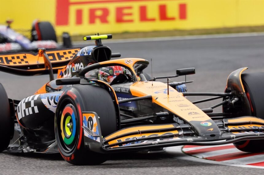 Norris se lleva bajo la lluvia la primera 'pole' al Sprint con Alonso tercero y Sainz quinto