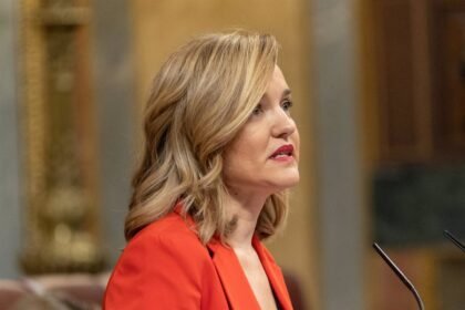 Alegría pide al PP "que se relaje un poquito" en sus críticas al Gobierno porque quedan tres años de legislatura