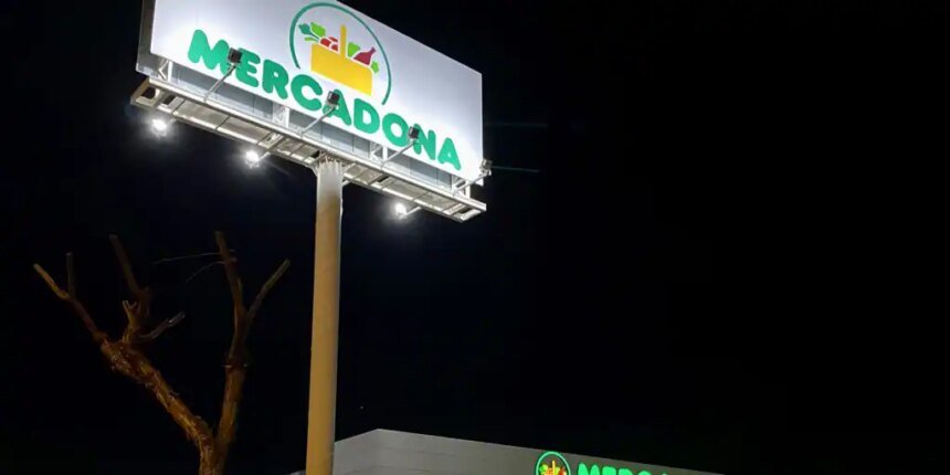 Mercadona busca personal de limpieza para sueldos de 2.100 euros al mes más plus de nocturnidad