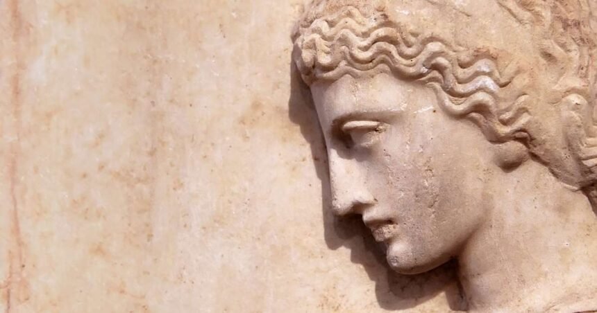 El rostro de Alejandro Magno mide unos tres centímetros de diámetro.