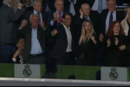 Carlo Ancelotti, técnico del Real Madrid, reconoció que el triunfo en el clásico y aumentar la distancia a once puntos con el Barcelona con 18 por jugarse es un paso muy importante, pero pidió a sus jugadores que no bajen los brazos porque la Liga sigue