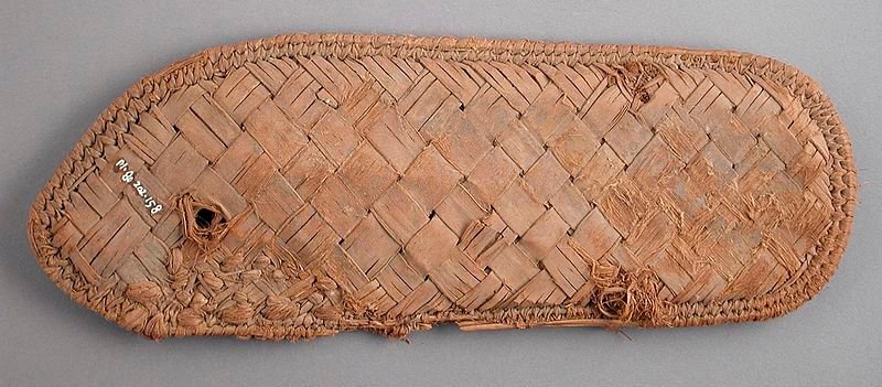 Sandalias, probablemente del Reino Nuevo (1569-1081 a.C.), fabricadas en papiro. Museo de Arte del Condado de Los Ángeles.
