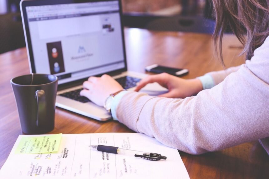 Quironprevención y la salud mental: claves para aplicar primeros auxilios ante crisis emocionales laborales