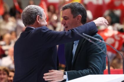 Sánchez piensa en Zapatero como su relevo si dimite