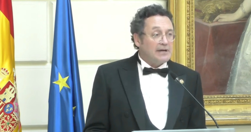 El fiscal general intenta blindar su nombramiento con una defensa doble ante el Supremo