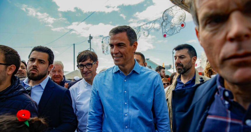 Increpan a Sánchez en su visita sorpresa a la Feria de Abril de Barcelona: «¿Vas a ir mañana a trabajar?»