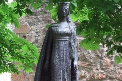 Vaso de los Guerreros restaurado (Edeta)  Museo de Preshistoria de Valencia 01