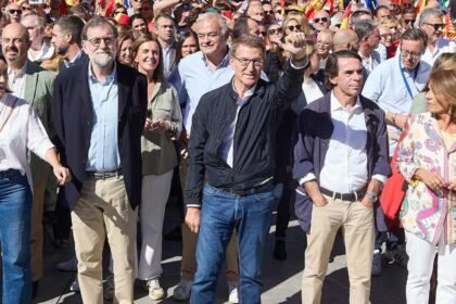 Feijóo trata de aglutinar todo el voto 'antisanchista' el 9-J con una gran manifestación en la Puerta de Alcalá