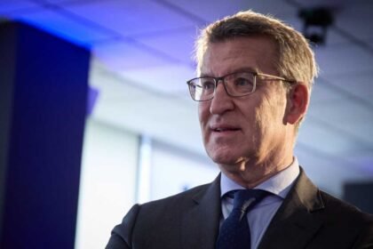 El PP detecta una brecha en el voto de los jóvenes y se propone robar los "menos viscerales" a Vox