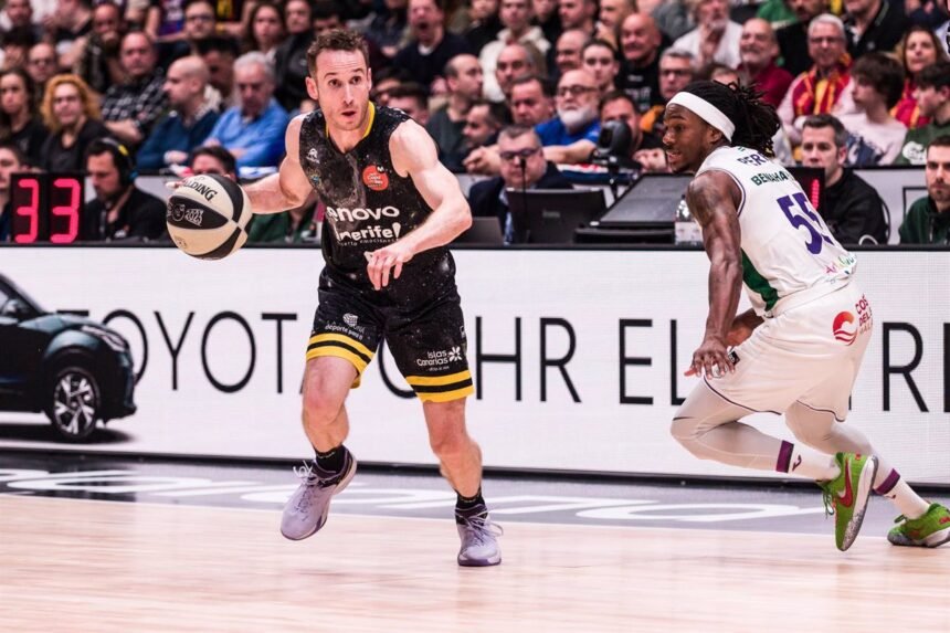 El Lenovo Tenerife se venga del Unicaja y el UCAM Murcia bate al Casademont Zaragoza