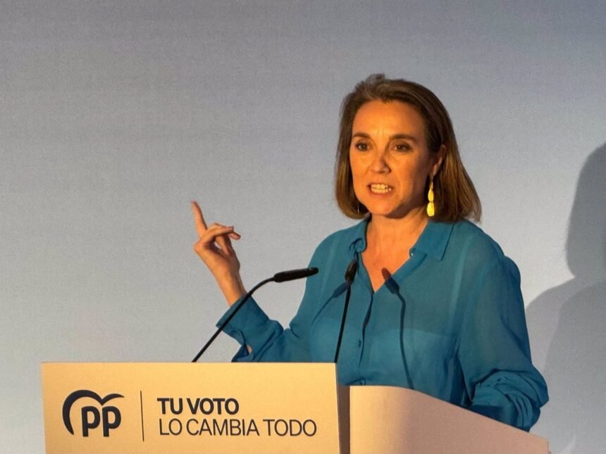 Gamarra justifica la llamada a la movilización del PP porque Sánchez busca "máximos poderes con mínimos controles"