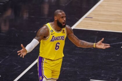 Los Lakers despiden a su entrenador Darvin Ham