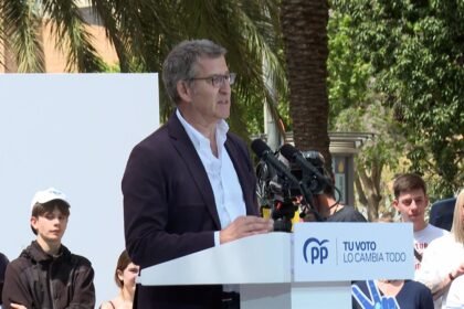 Feijóo pide la dimisión o cese de Puente por declaraciones sobre Milei: "Acaba de crear una crisis política"