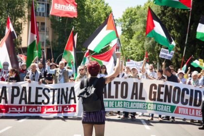 Unas 4.000 personas en Madrid piden al Gobierno romper relaciones con Israel y claman por el alto al fuego en Gaza