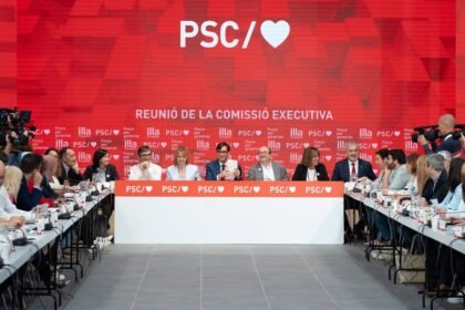 El PSC no investirá a Puigdemont aunque "amenace con bloquear la gobernabilidad en España"
