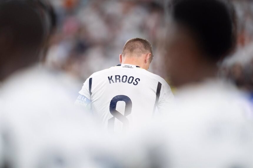 Kroos se despide y el Bernabéu pide la 'Decimoquinta'