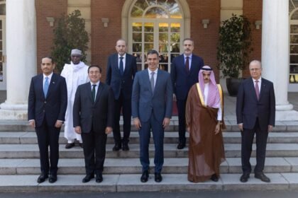 Los países árabes agradecen la valentía de España al reconocer a Palestina y llaman al resto de europeos a emularle
