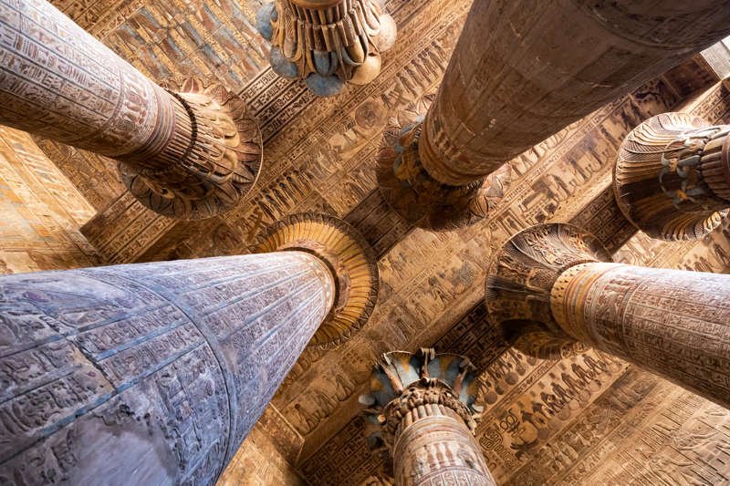 Interior del templo de Khnum en Esna después de una minuciosa restauración. 