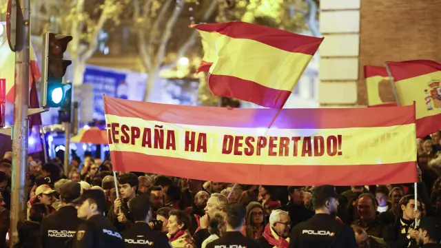 La Policía evita cortar Ferraz en la decimoctava noche de protestas, con menor afluencia