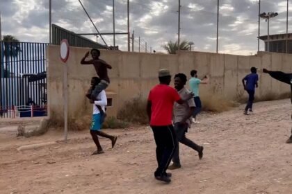 El PP exige defender las fronteras de Ceuta y Melilla ante la "sumisión" de Sánchez a Marruecos