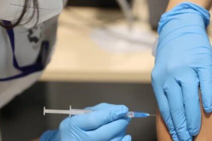 Madrid amplía su calendario de vacunas: rotavirus para bebés y la del papiloma para chicos entre 13 y 18 años