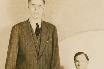 El hombre más alto de la historia