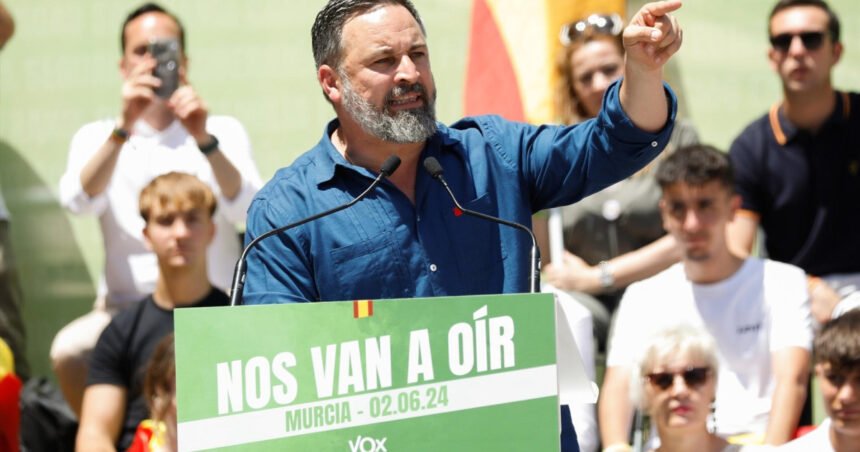 Abascal: «Más muros y menos moros que no respetan a las mujeres»