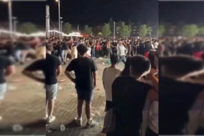 La Policía Municipal usa la pistola táser para reducir una pelea de jóvenes en las fiestas de Moratalaz (Madrid)