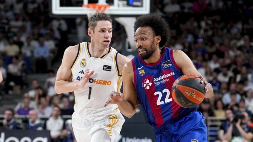 Dallas Mavericks guard Luka Doncic smiles during a news conference after the teams win over the Minnesota Timberwolves in Game 5 of the NBA basketball Western Conference finals Thursday, May 30, 2024, in Minneapolis. (AP Photo/Matt Krohn)..Associated Press/LaPresse [[[AP/LAPRESSE]]]