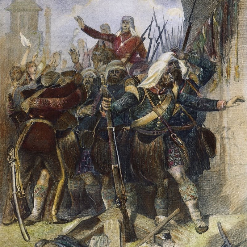 El General sir Henry Havelock llega en ayuda de Lucknow durante el motín de los cipayos en 1857. Grabado en color.