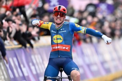 Mads Pedersen, primer líder del Critérium du Dauphiné