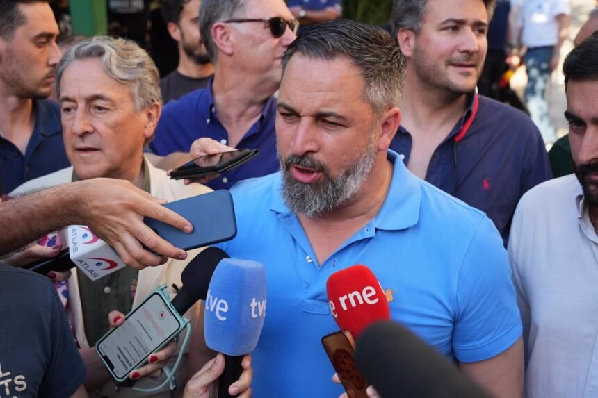 Abascal responde a Sánchez con otra carta acusándole de obstaculizar la labor de los jueces y presionarles