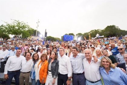 Feijóo pide votar "masivamente" contra Sánchez y "el peor Gobierno de la democracia", que ve "lleno de corrupción"