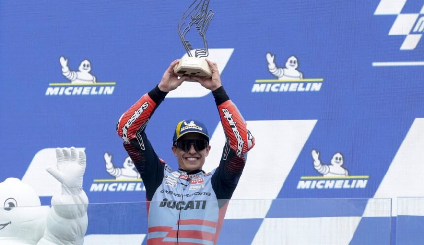 "Llego al mejor equipo y a la mejor moto de la parrilla"