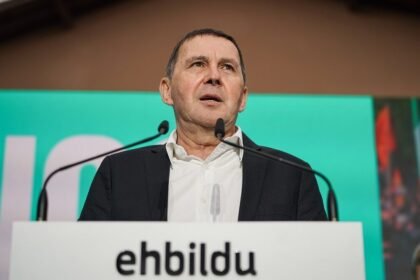 La retirada de Otegi como aspirante a Ajuria Enea despeja el camino a un pacto PSOE-Bildu