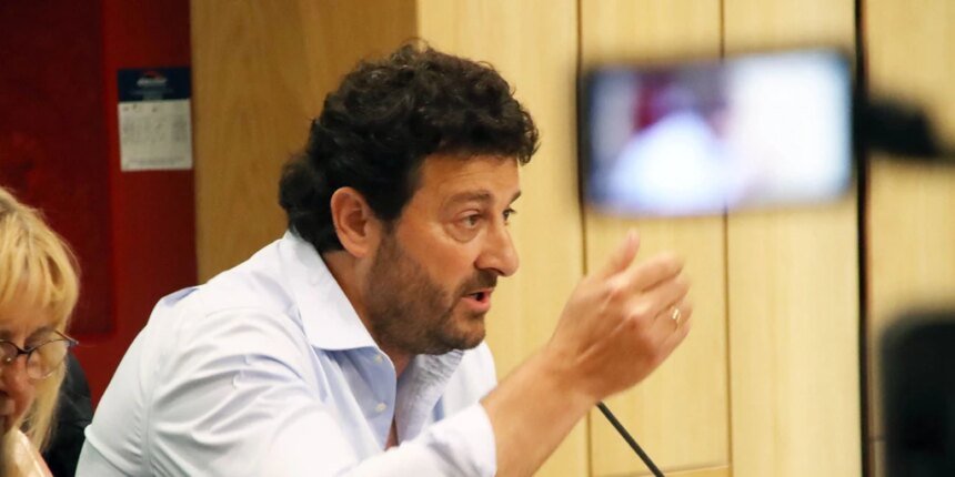El Ministerio de Inclusión exige una «condena firme» por lo que considera una «llamada al odio» del PP en Villaquilambre (León)