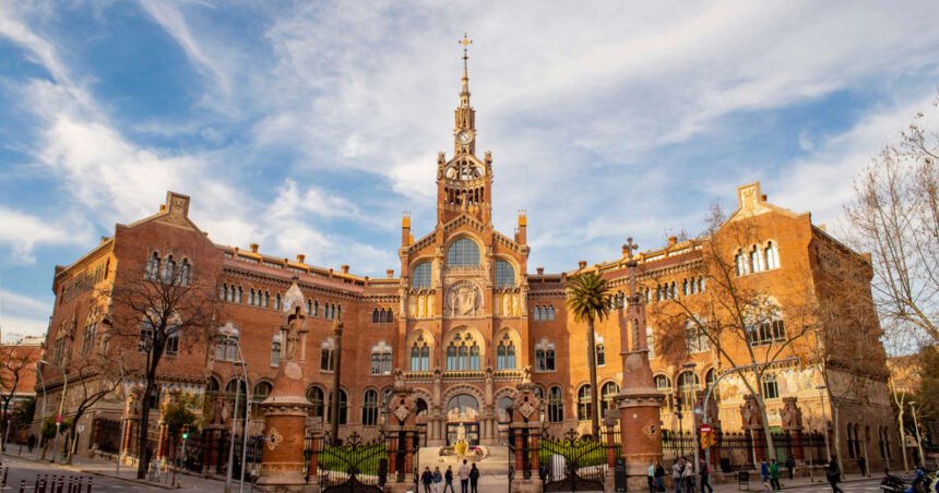 Los secretos de la fachada del Hospital Sant Pau de Barcelona