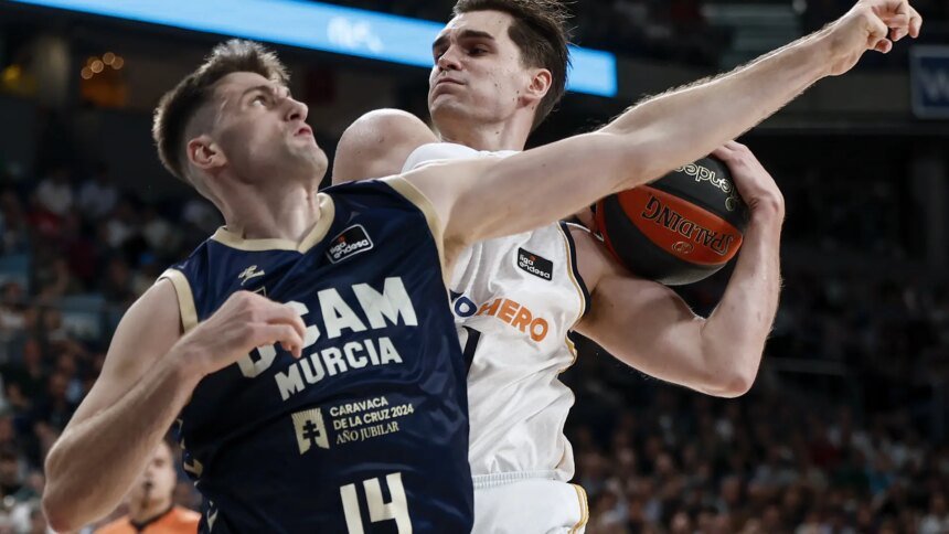 el Real Madrid se lleva el primer partido ante un combativo UCAM