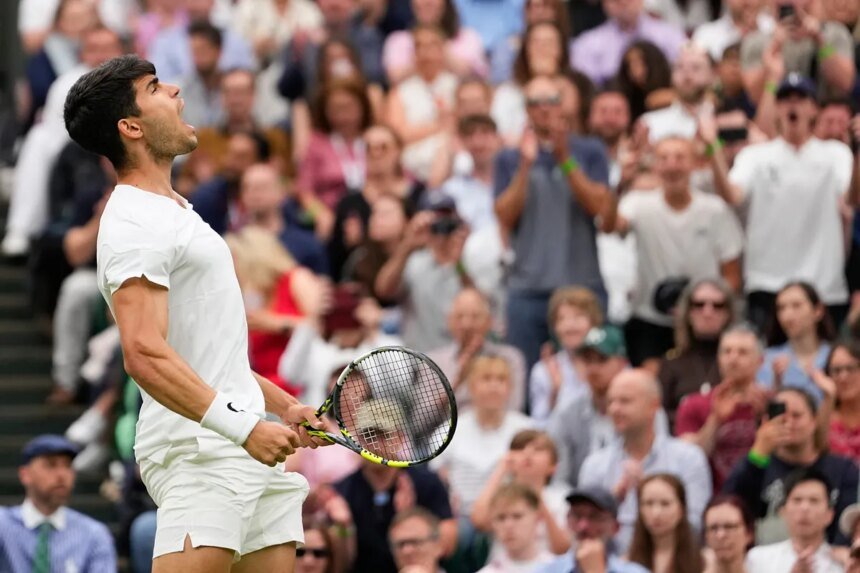 Carlos Alcaraz remonta a Tiafoe y demuestra que es el mejor a cinco sets
