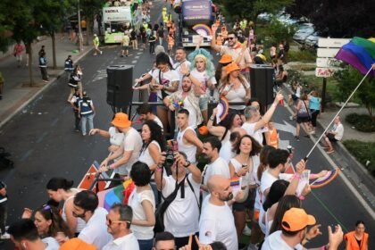 La delegación del Gobierno cifra en 300.000 los manifestantes del Orgullo, 500.000 menos que el año pasado